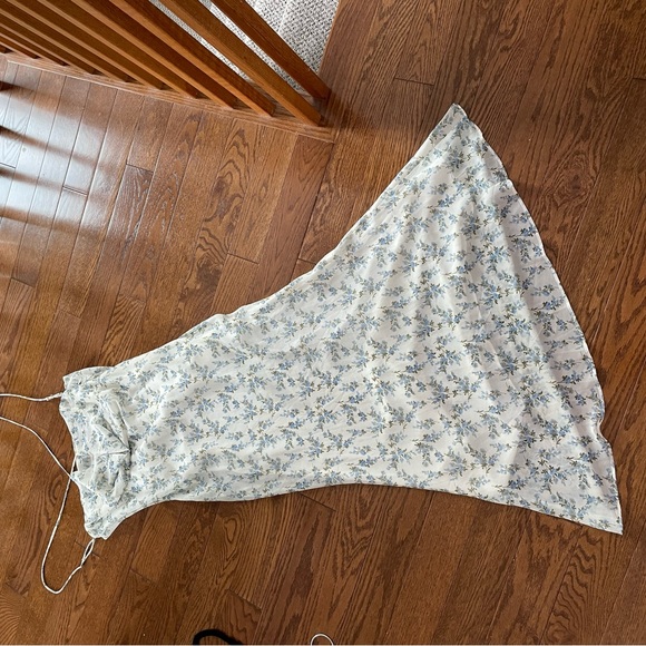 Size M | JLUXLABEL maxi floral dress - Picture 9 of 11